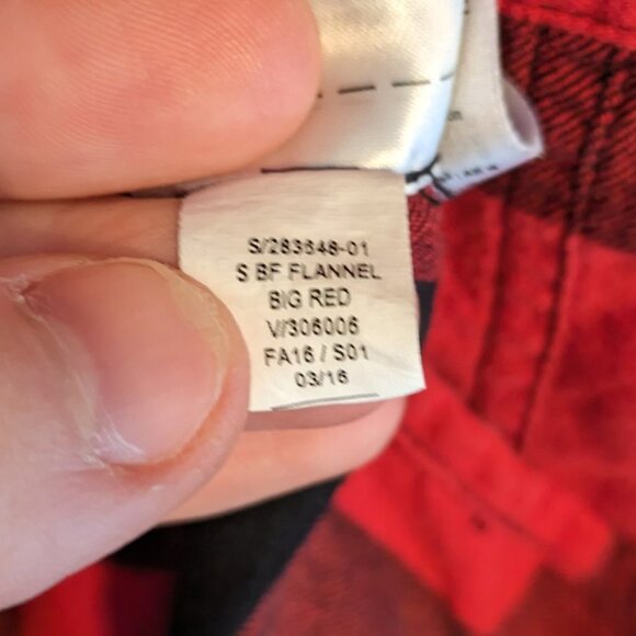 Old Navy Boyfriend Fit Buffalo Plaid Red and Black Button Front Flannel Shirt M - Picture 7 of 7